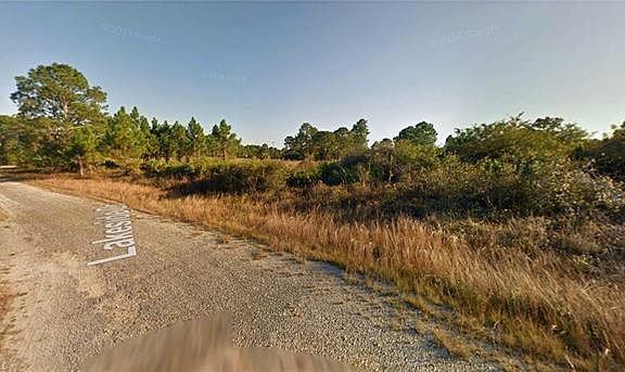 4th image of 908 Lakeside Dr