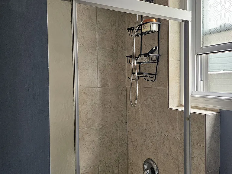 193 Wallington Ave #2 — Photo 9