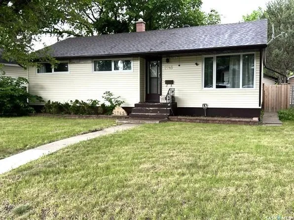 2745 Park STREET, Regina, SK S4N 2H4