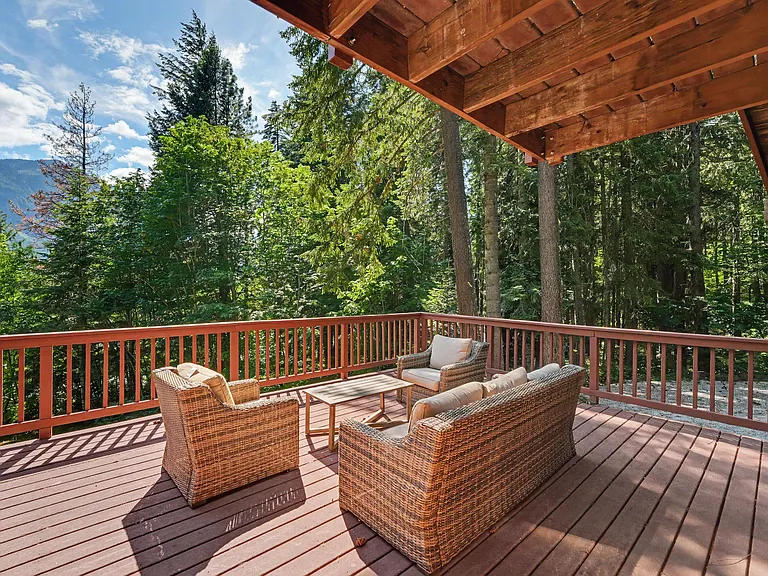 23340 Lake Wenatchee Hwy — Photo 17