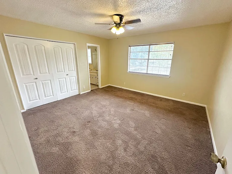 214 Timberline St — Photo 10