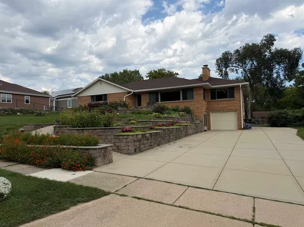 6514 Mendota Ave, Middleton, WI 53562