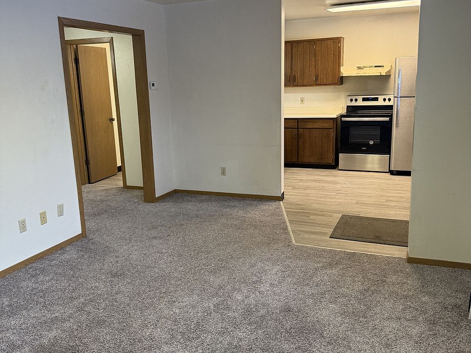 1st image of 3712 Swenson Ave #4
