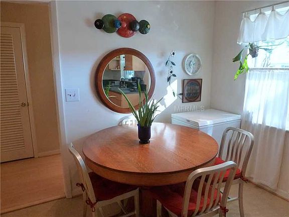 5th image of 966 San Salvador Dr