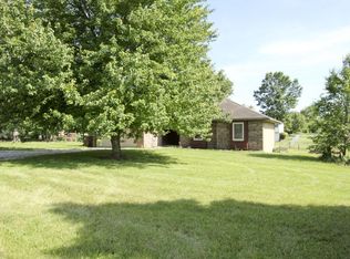 1138 W Tracker Rd, Nixa, MO 65714