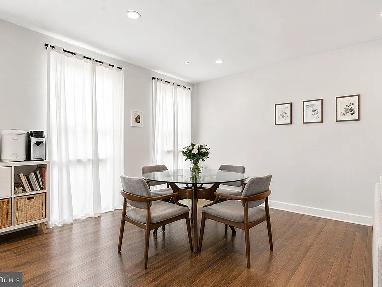 203 Segel Dr — Photo 7