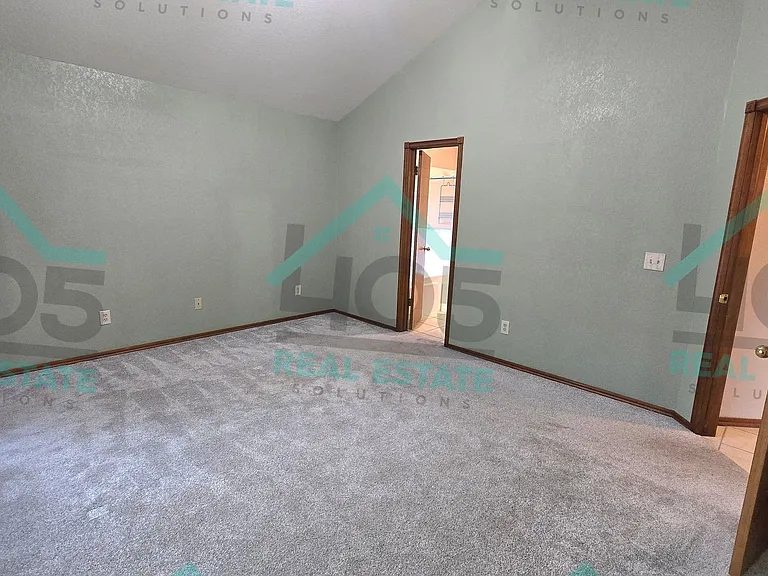 9904 Fox Fair Holw — Photo 11