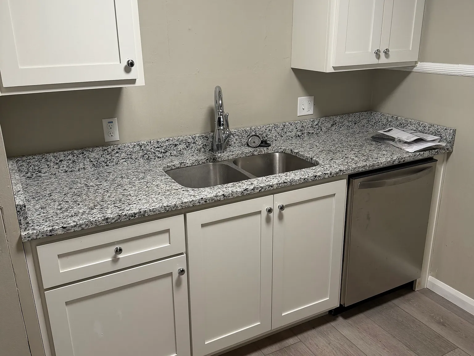 1 bed, 600 sqft, $1,000 — Photo 2