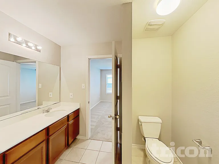2511 Glen Hollow Dr — Photo 25