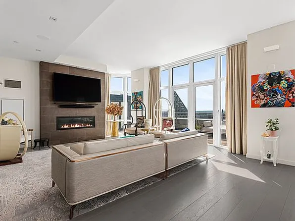 555 W 59th St Penthouse A, New York, NY 10019