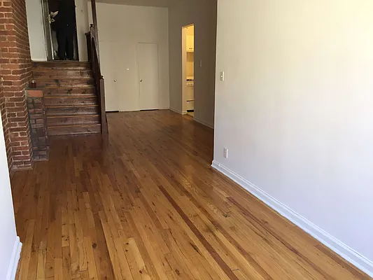 Rented by Joe Gotham LTD | media 19