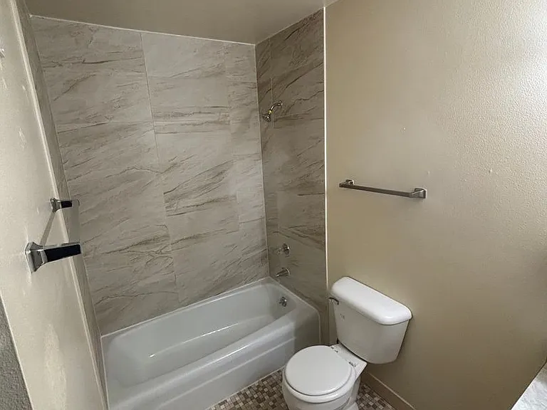 5650 W Wahner Ave #216 — Photo 14