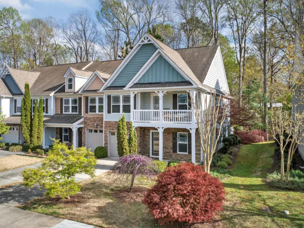 1905 Bartlett Cir, Hillsborough, NC 27278