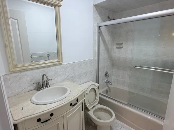 282 Ramona Ave #2RT, Staten Island, NY 10312