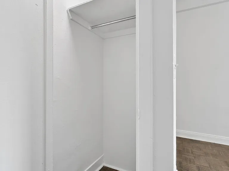 160 W 71st St #10R — Photo 10