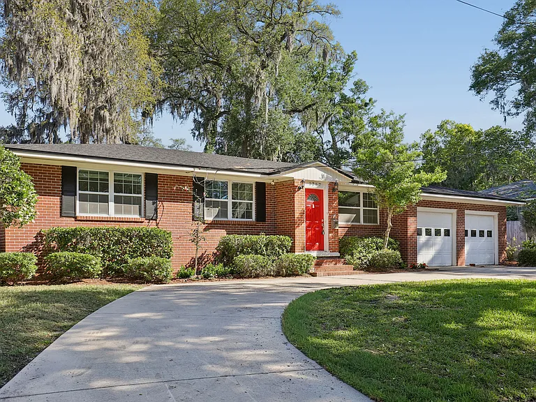 1367 Riverbirch Ln — Photo 42