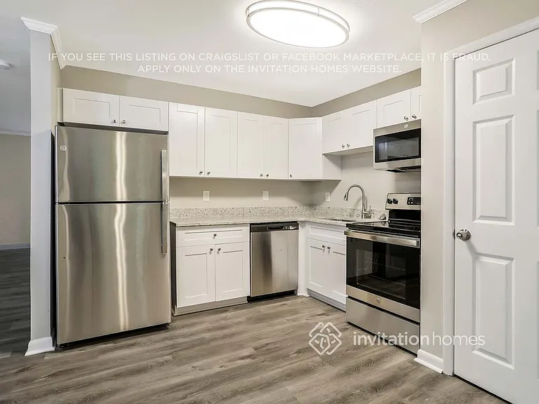 142 Learner Ct SE — Photo 10