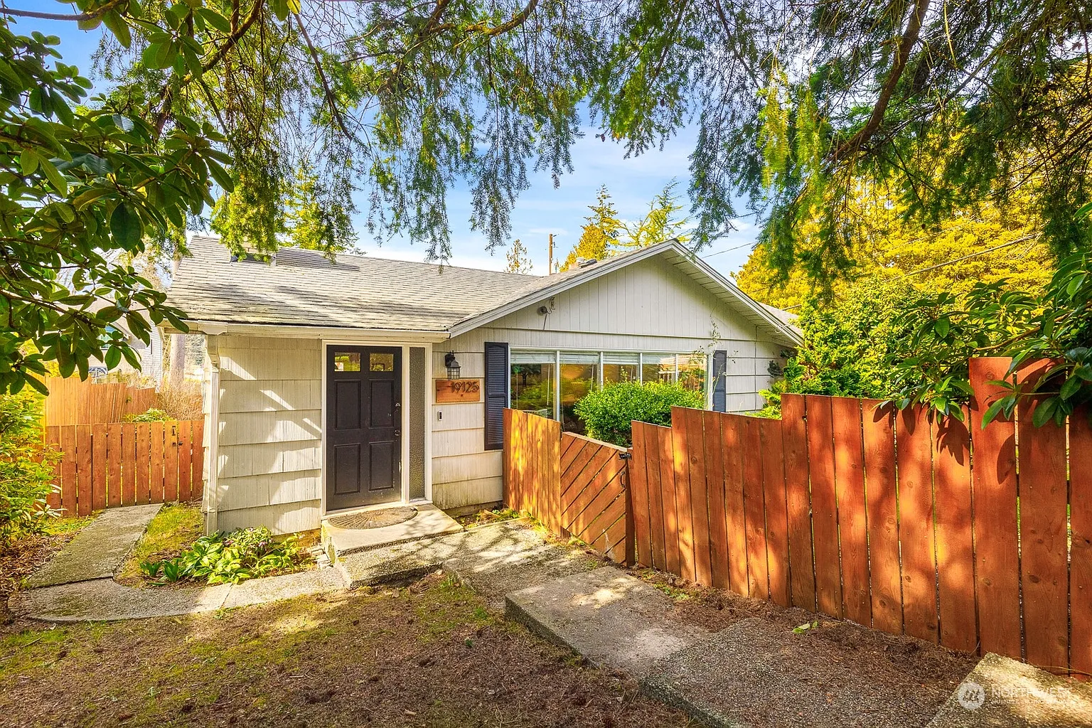 19125 Stone Avenue N photo 1