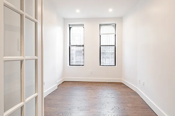 Rented by MySpaceNYC | media 22