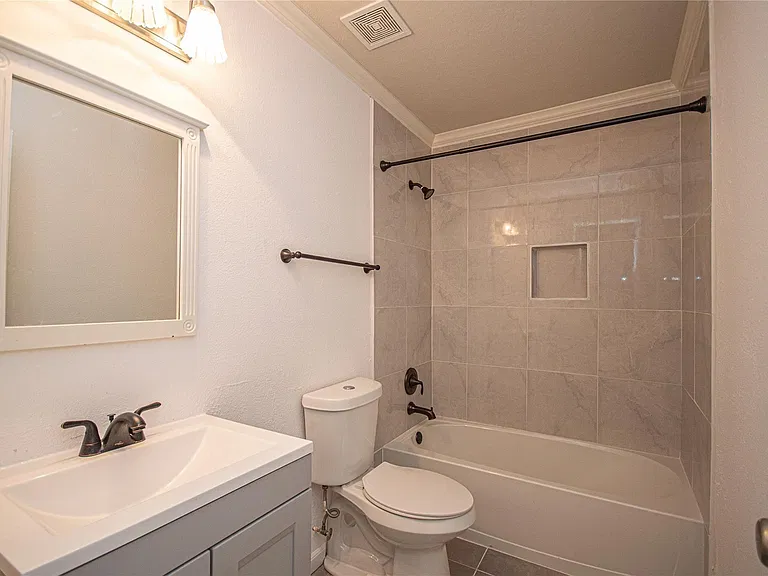 21030 Aldens Oak — Photo 15