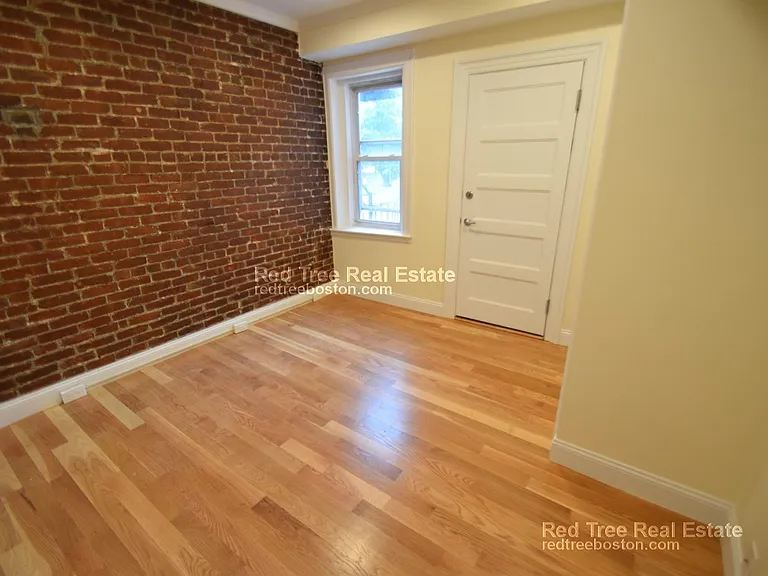1616 Beacon St #5B — Photo 10