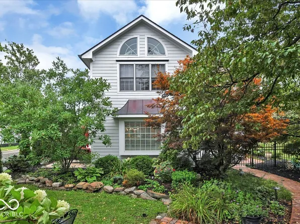985 W Oak St, Zionsville, IN 46077