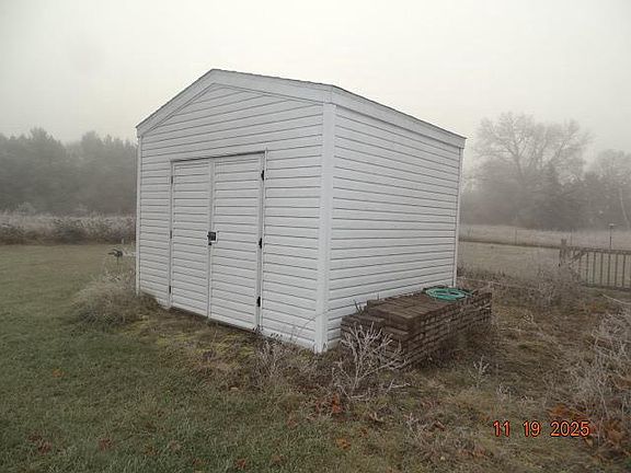 3rd image of 2739 West Whitetail Lane