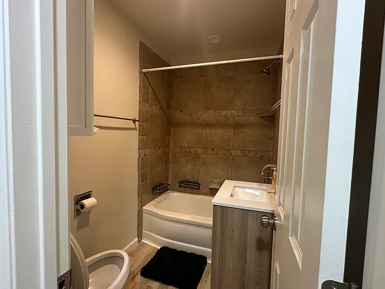 524 B St — Photo 7