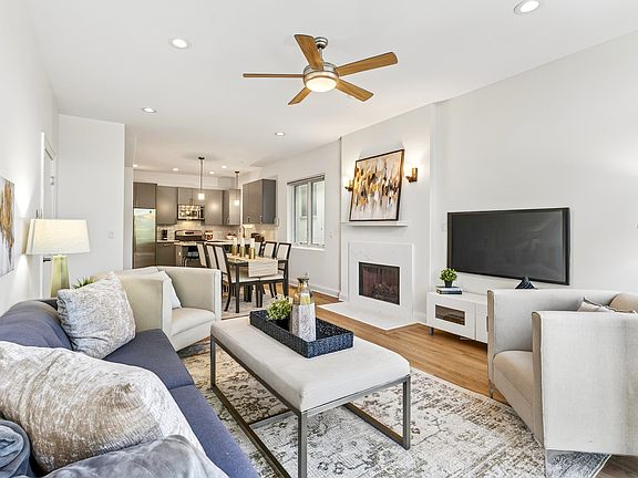 3rd image of 1330 W Hubbard St #2