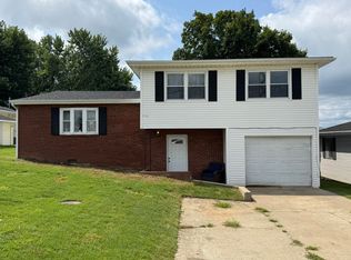 222 Park Ave, South Pt, OH 45680
