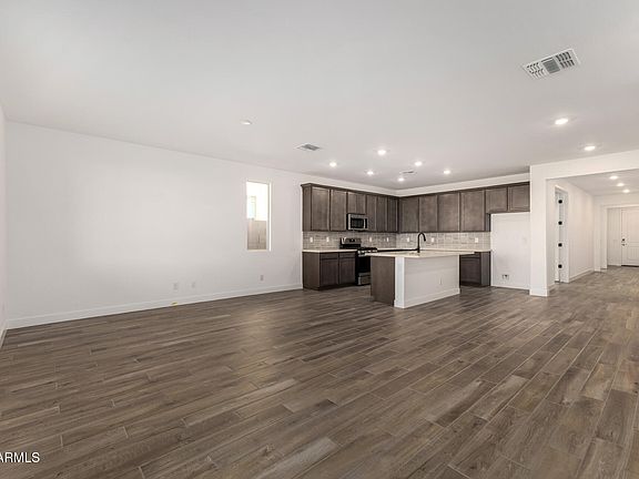 5th image of 2928 E Mecklenburg Way