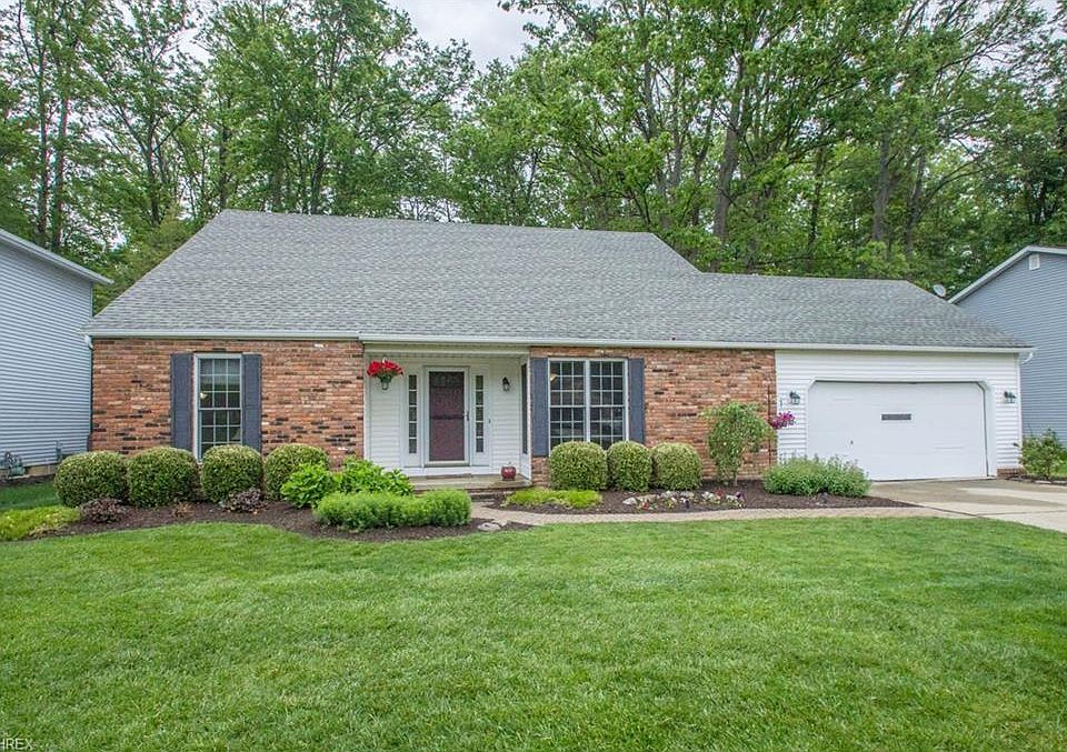 1st image of 8569 Oakridge Dr