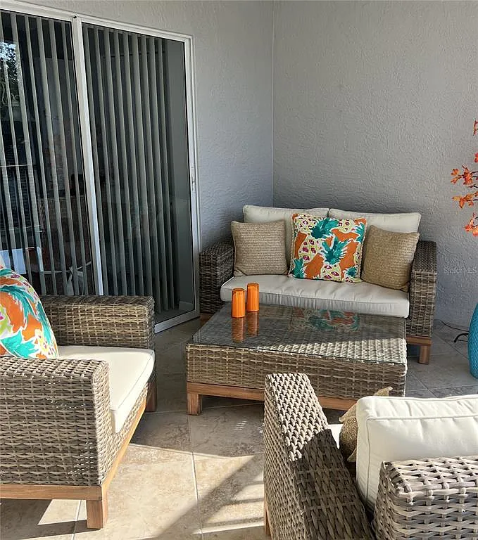 2 bed, 2.0 bath, 1414 sqft, $6,000 — Photo 2