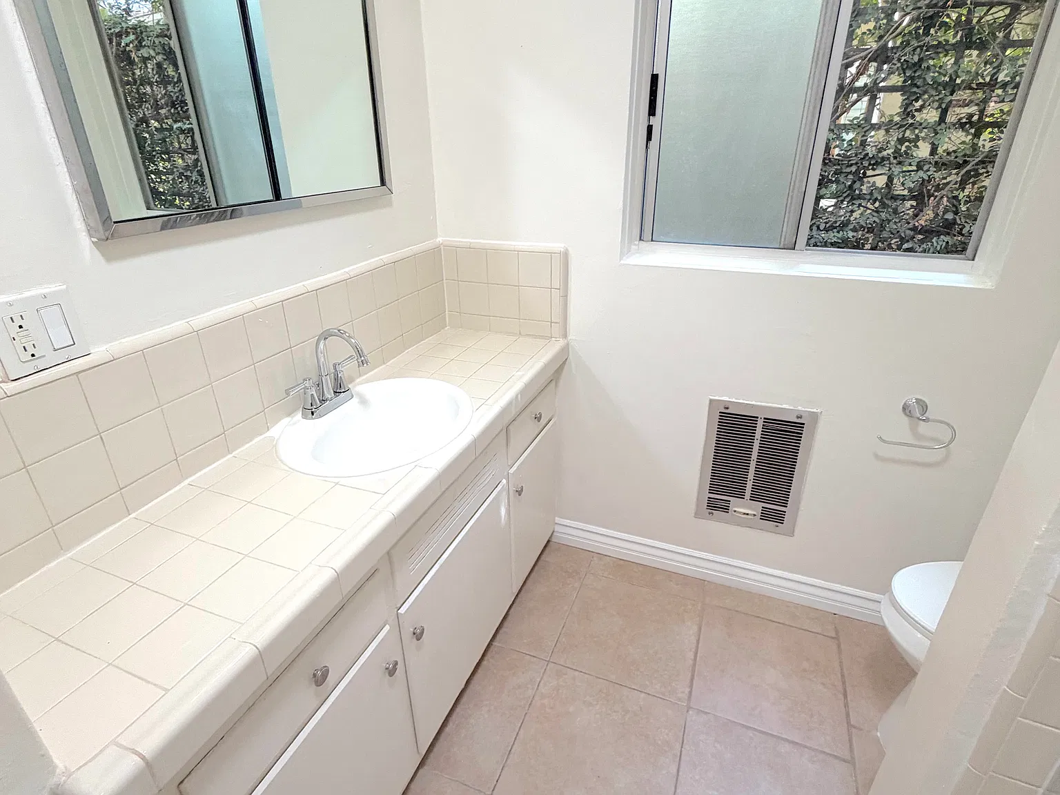 1 bed, 700 sqft, $2,495 — Photo 3