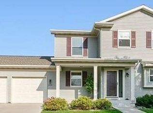 2820 Cambridge Dr, Ames, IA 50010