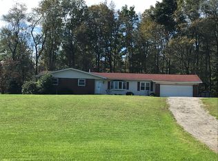 19727 Grange Center Rd, Saegertown, PA 16433