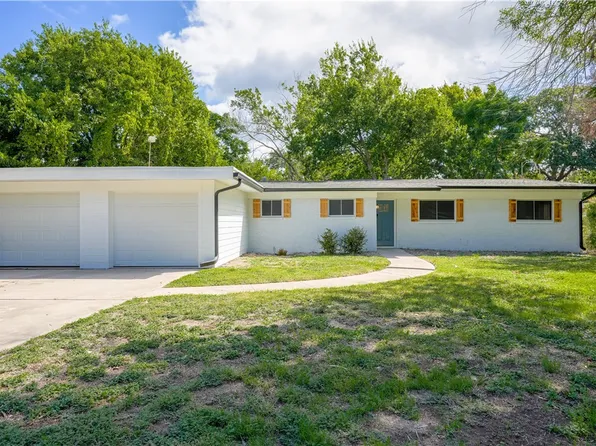 2301 Charboneau Dr, Waco, TX 76710