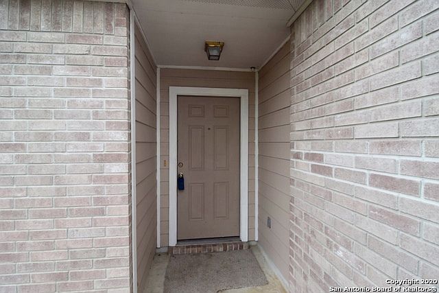 1st image of 3042 Pine Valley Dr