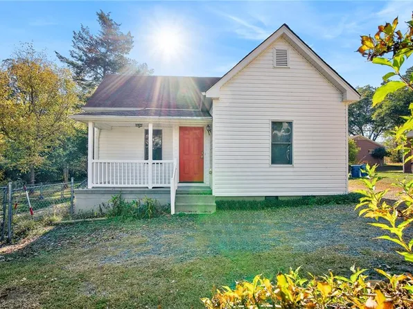 125 Midland St, Mocksville, NC 27028