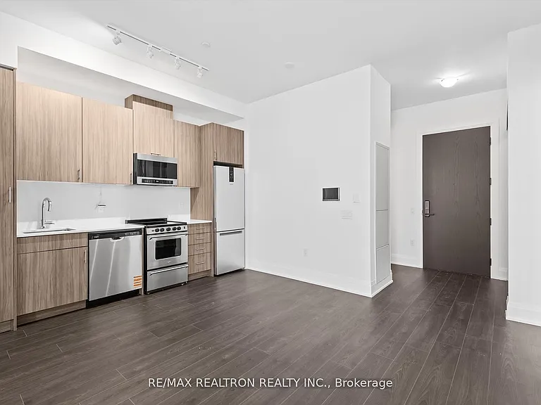 412 Silver Maple Rd #Penthouse 120 — Photo 5