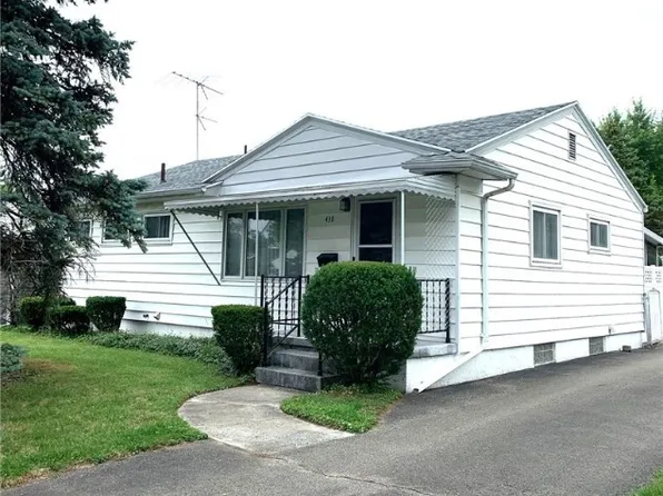 438 Twinning Dr, Dayton, OH 45431