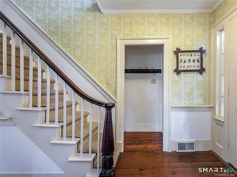 103 Litchfield Rd — Photo 5
