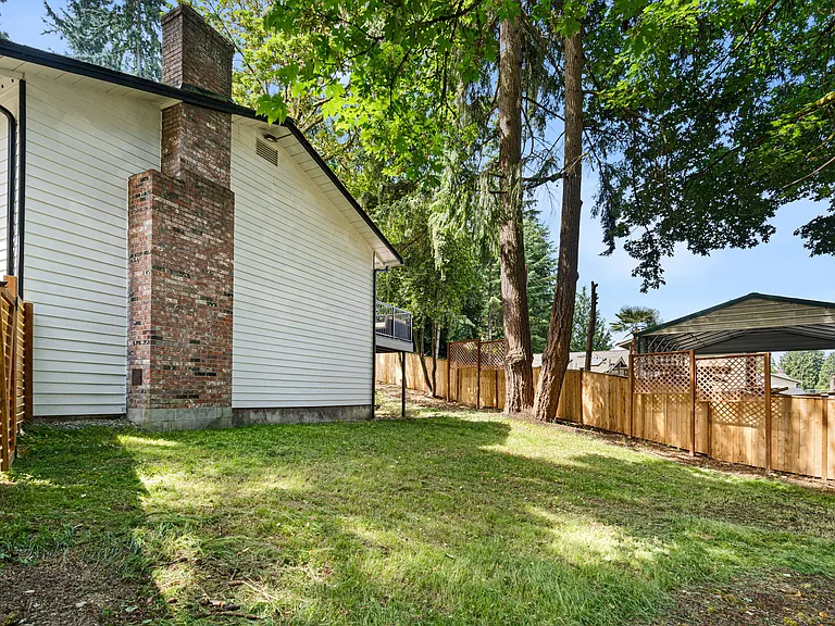 SE 96th Pl — Photo 14