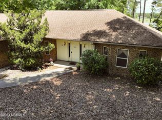 68 Calabash Dr, Carolina Shor, NC 28467