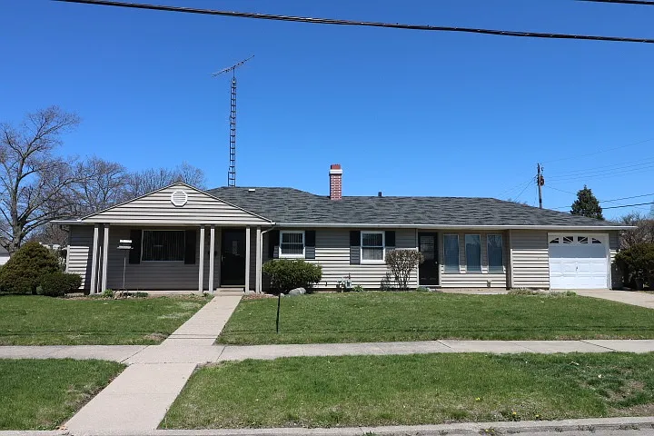 2401 Wilson Ave photo 1