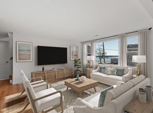 55 Mansfield St #B, Gloucester, MA 01930