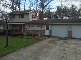 755 Grandview Rd, Lake Milton, OH 44429