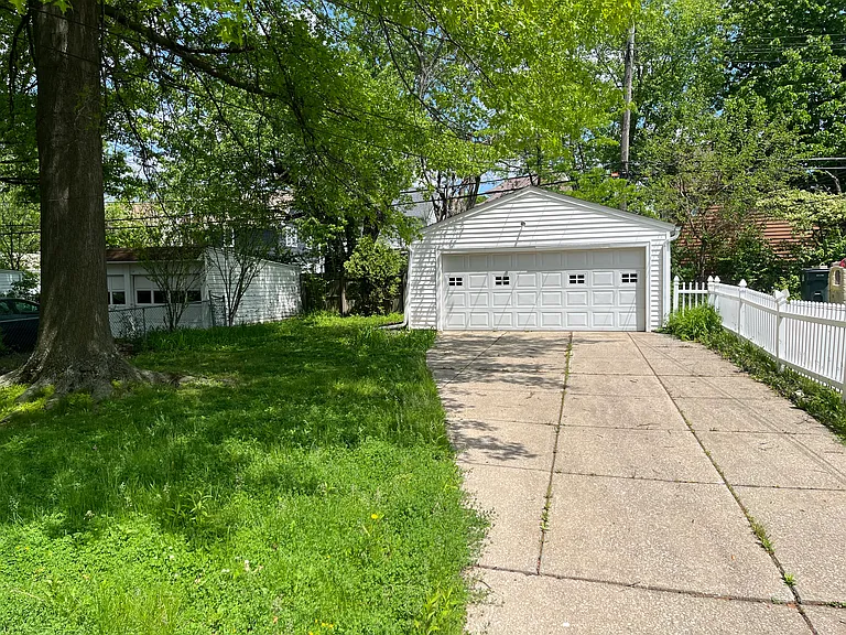 1031 Pennfield Rd — Photo 13