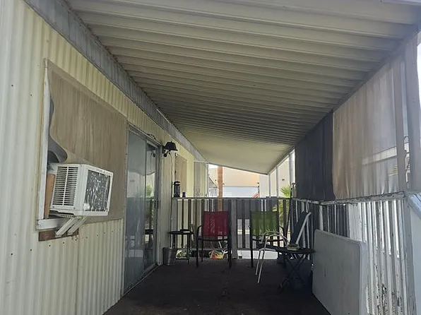 6300 W Tropicana Ave Trailer 57, Las Vegas, NV 89103