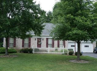 6696 Appleridge Cir, Youngstown, OH